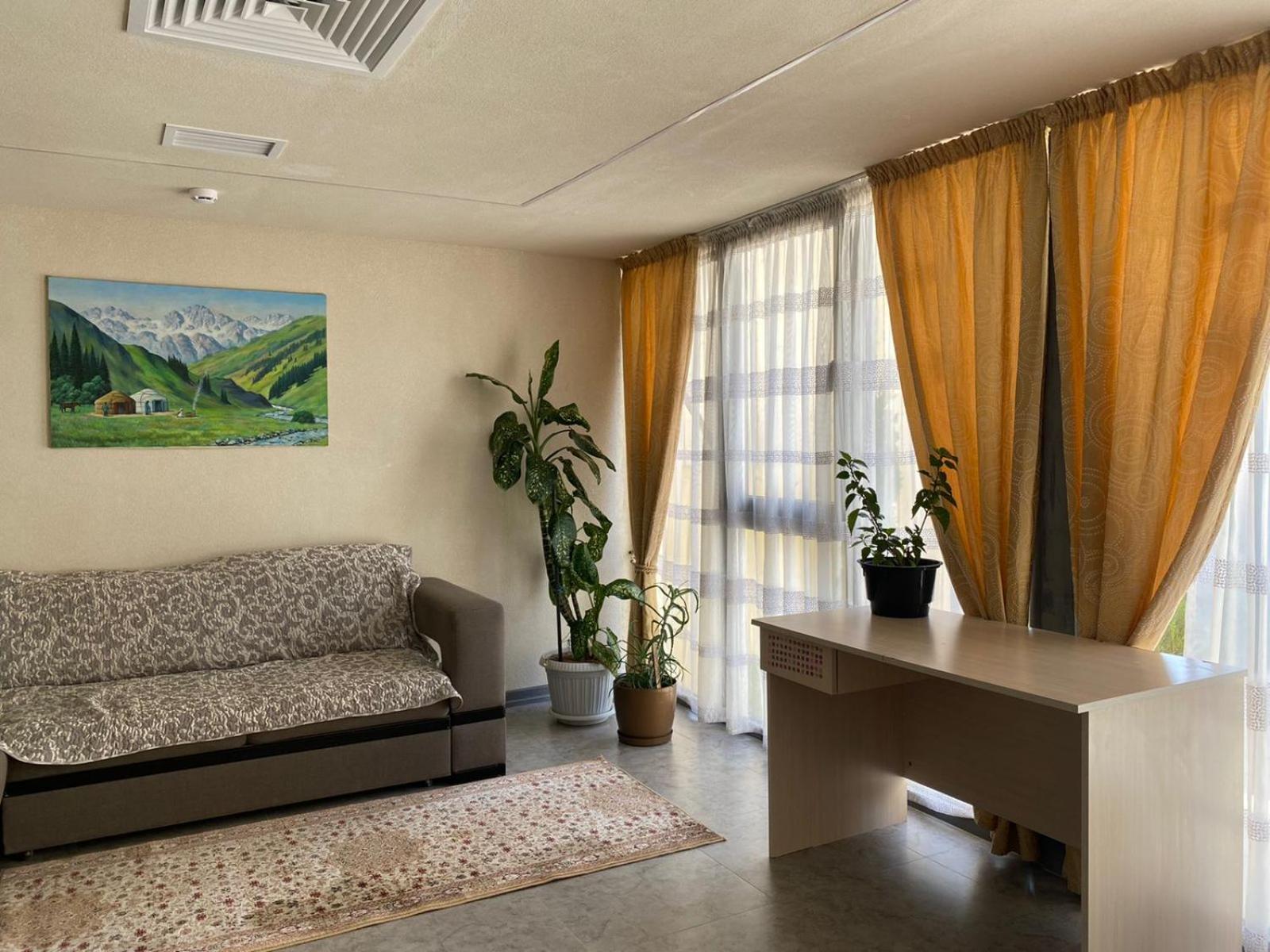 Aq Capsule Hostel Almatı Dış mekan fotoğraf